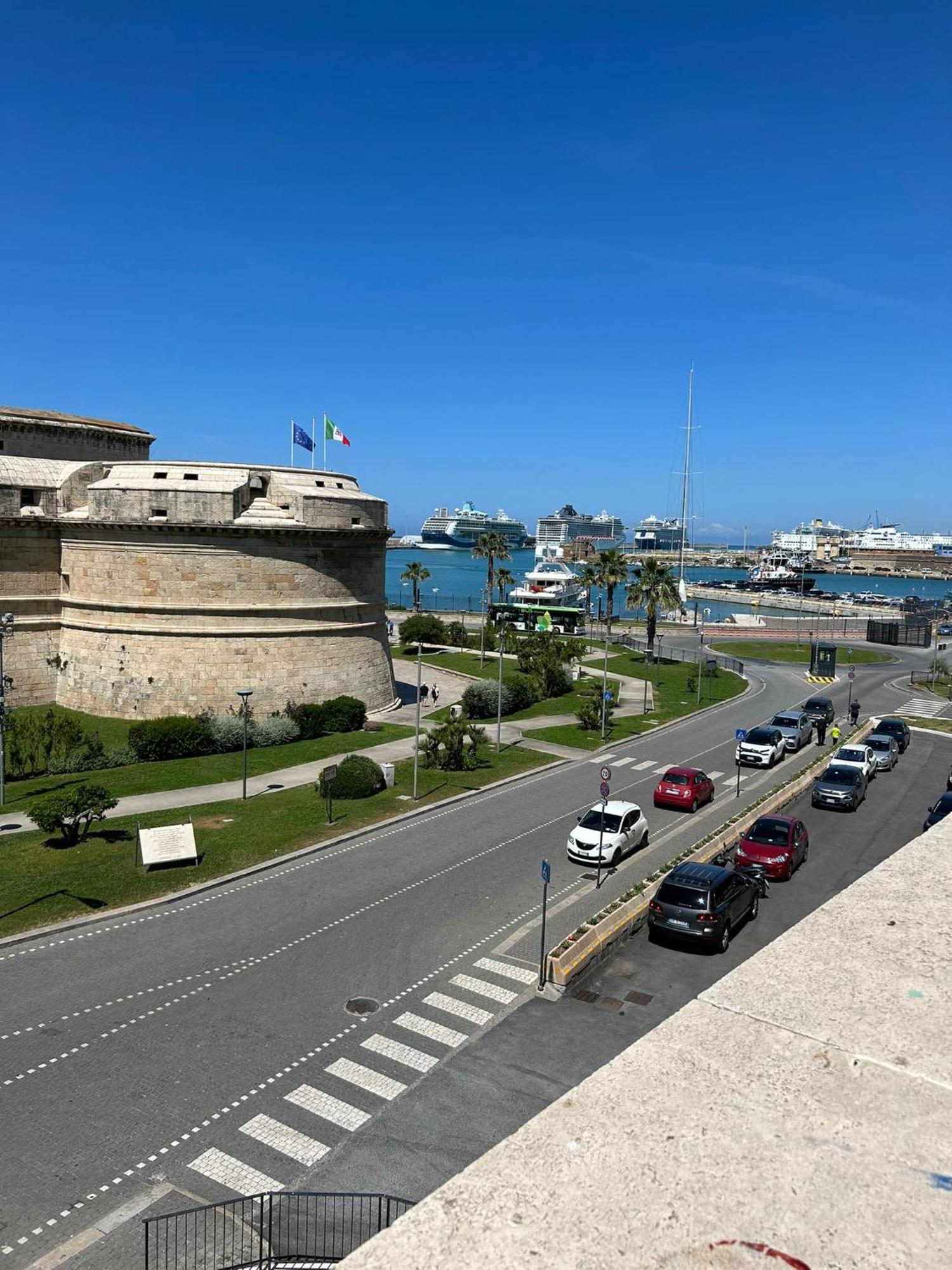Casa Leandra Apartment Civitavecchia Exterior photo